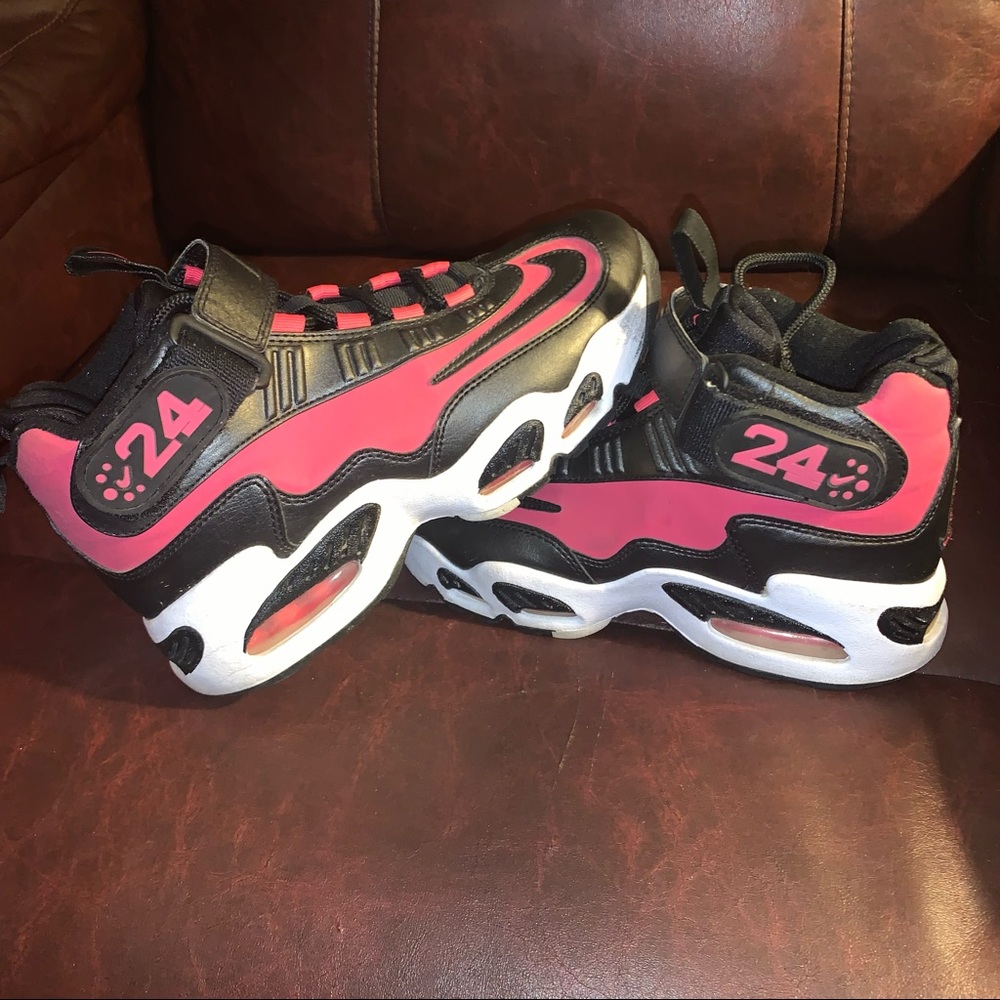 Nike Air Griffey Max 1 GS 24 size 5Y Black Pink